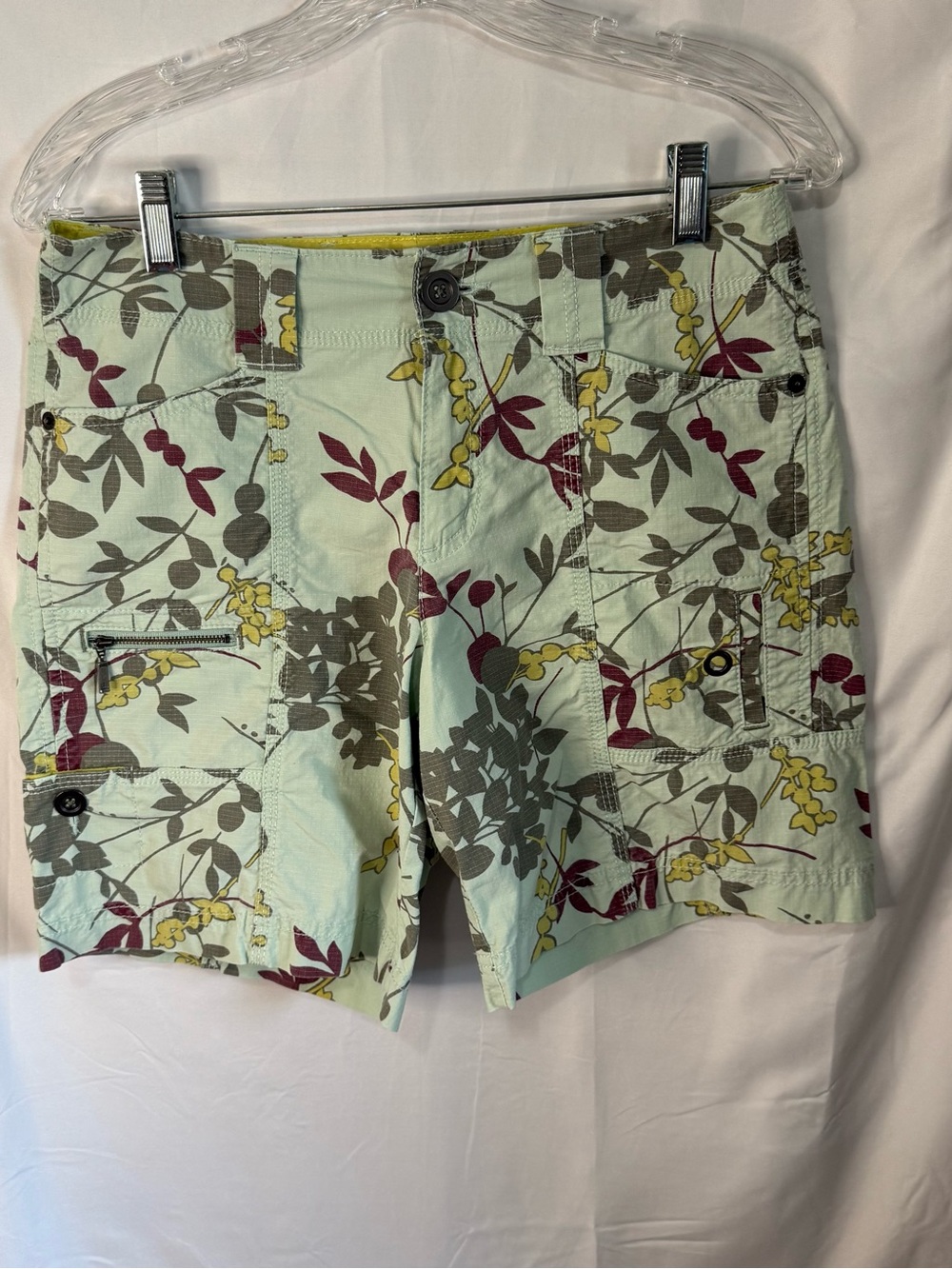 Eddie Bauer Light Mint Green with Floral Pattern Mercer Fit